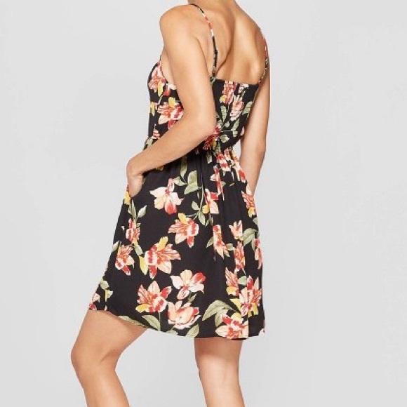 Floral Dress - Picture 2 of 5